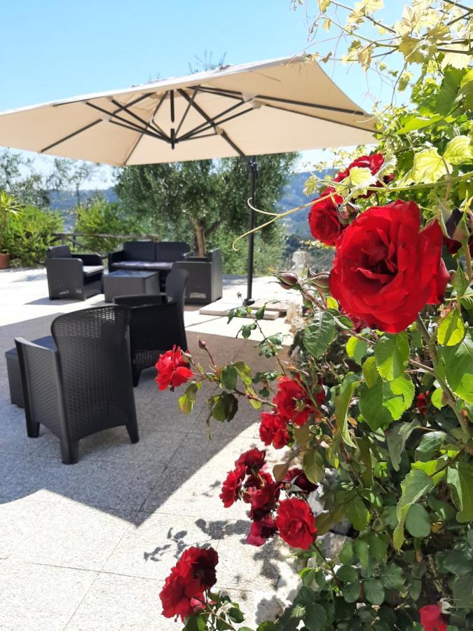 بيسْكيتْشّي Osteria B&B Il Rifugio المظهر الخارجي الصورة